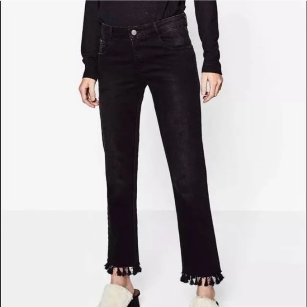 ❤️ Zara Trafuluc Denim High waisted tassel hem Jeans Size 8